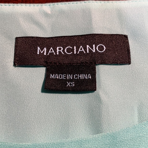 MARCIANO chiffon overlay side zip like new - Picture 5 of 6
